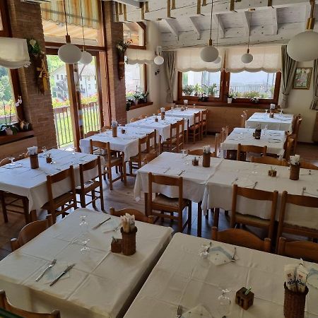 Trattoria Albergo all'Alpino Posina Esterno foto