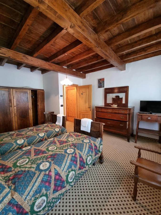 Trattoria Albergo all'Alpino Posina Esterno foto