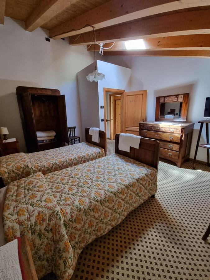 Trattoria Albergo all'Alpino Posina Esterno foto
