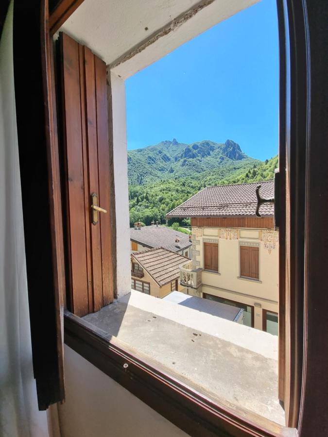 Trattoria Albergo all'Alpino Posina Esterno foto
